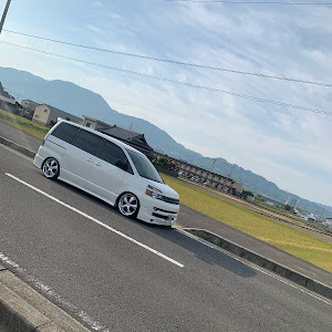 ヴォクシー AZR60G