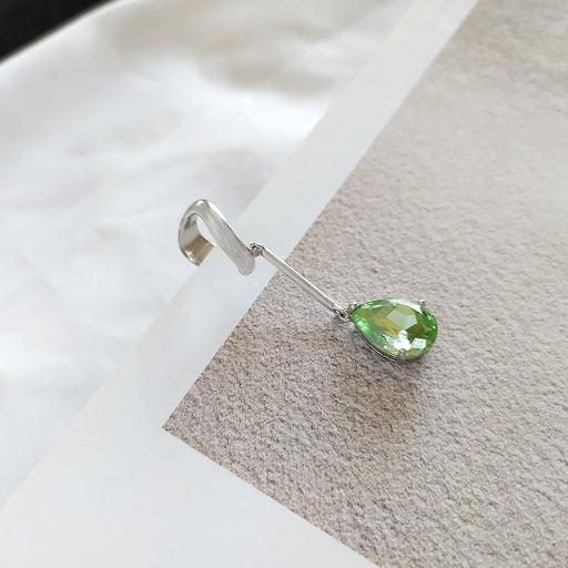 Title 7, Water Drop Shape Gem Non-piercing Ear Clip. Enj...