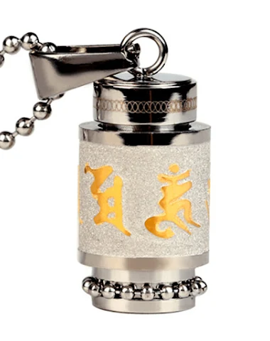 The pendant necklace students Shura - 0