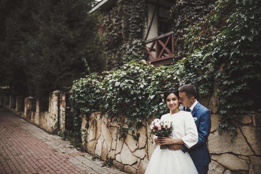 Wedding photographer Damir Absalyamov (damir02). Photo of 16 June 2019