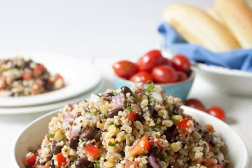 Qunioa Farro Salad