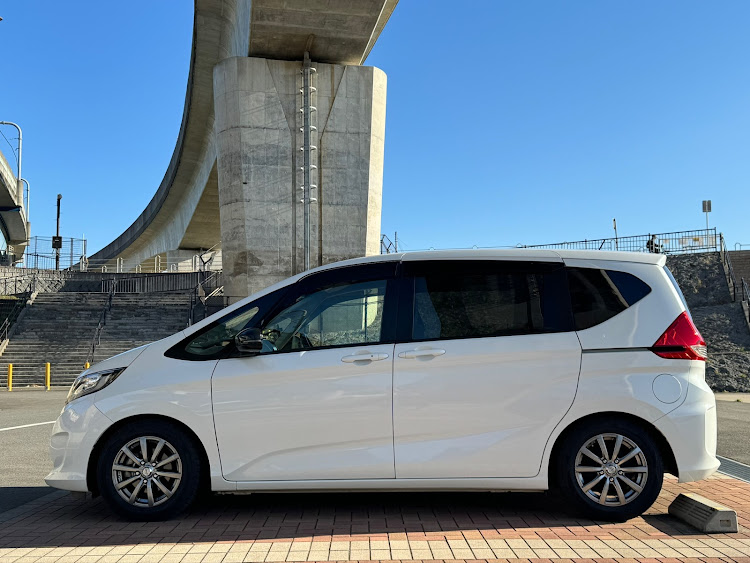 フリードのみんなのスタッドレスタイヤ見てみたい・ウロコ取り・洗車・SOFT99に関するカスタム事例の投稿画像6枚目