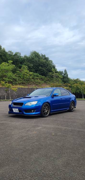 レガシィB4の来年もよろしくお願いします・今年もあとわずかに関するカスタム事例の投稿画像1枚目