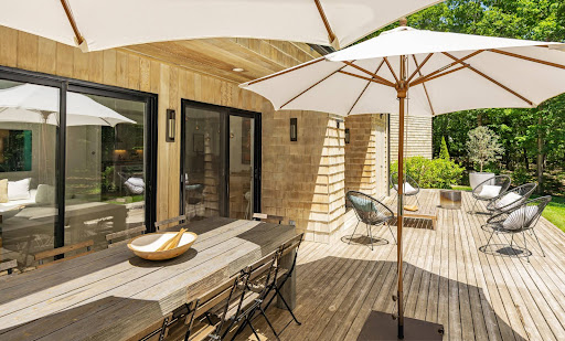 House with pool 4
