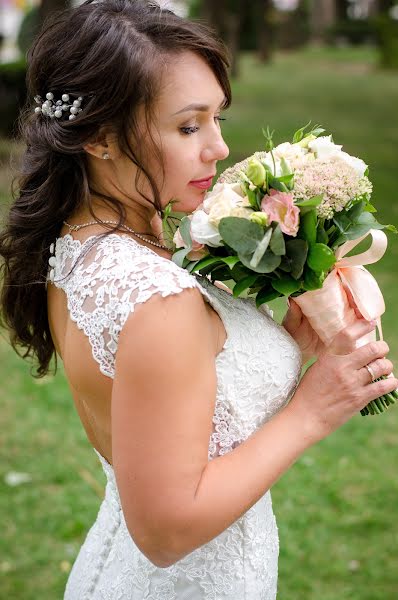 Fotografo di matrimoni Anna Frolova (afrolova). Foto del 12 novembre 2018