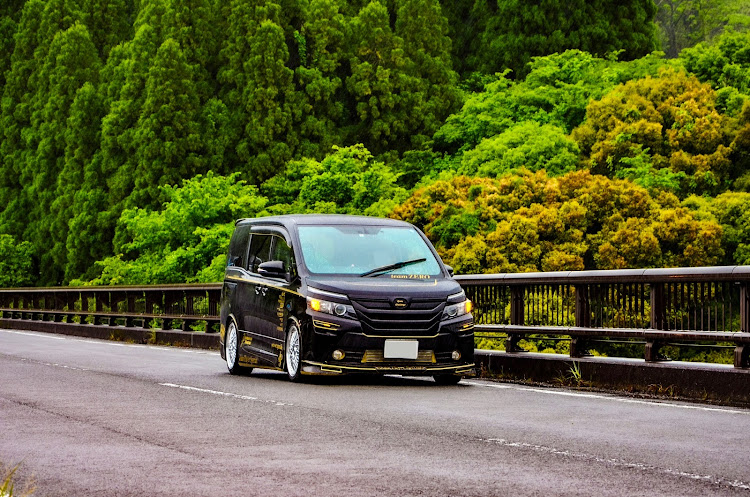 ヴォクシーの連休なにした？・GWの思い出・愛車を撮らせてくれる方募集中・モデルさんも募集中（笑）・久々の宮崎に関するカスタム事例の投稿画像2枚目
