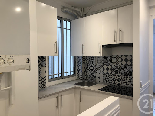 Buy this luxury property in Paris 16ème (75016)