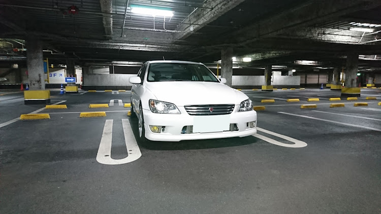 アルテッツァのとーかつさんが投稿したカスタム事例の投稿画像1枚目