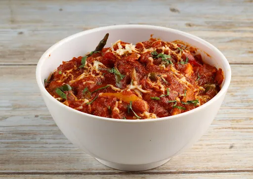 Kadhai Paneer With 4 Tawa Roti And Salad