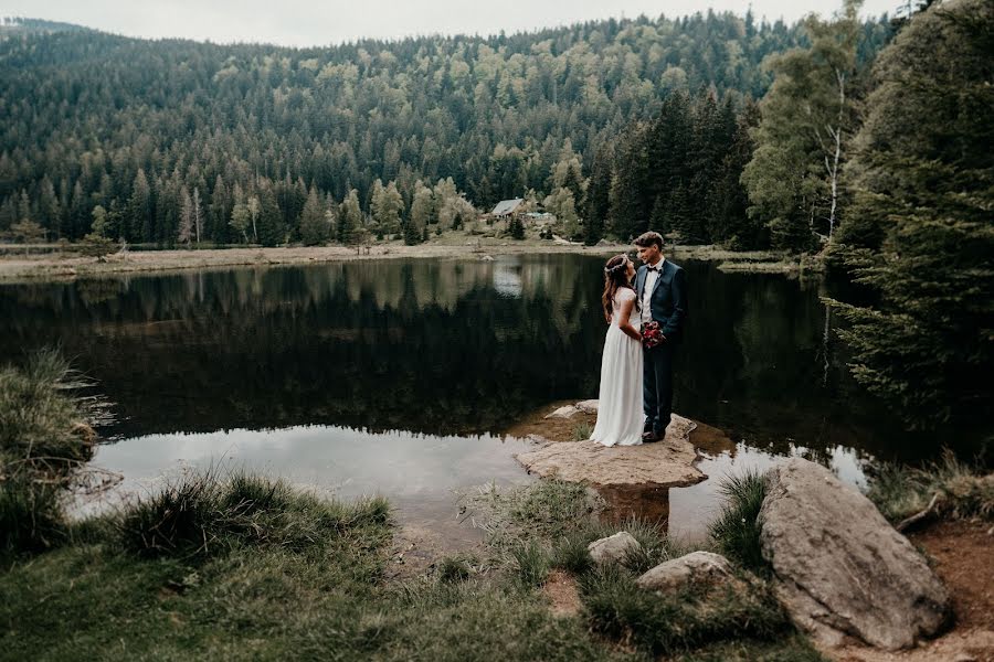 Hääkuvaaja Laďka Skopalová (ladkaskopalova). Kuva otettu 4. kesäkuuta 2019