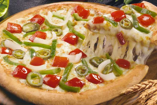 Onion Tomato Pizza