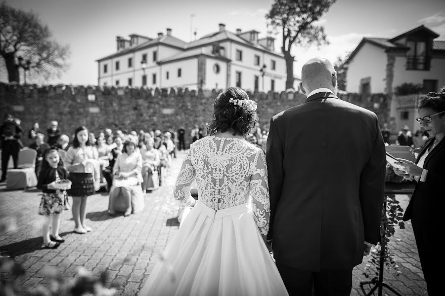 Wedding photographer Leticia M Penella (penellafoto). Photo of 13 November 2019