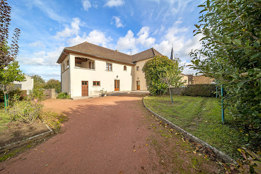 House with terrace 2