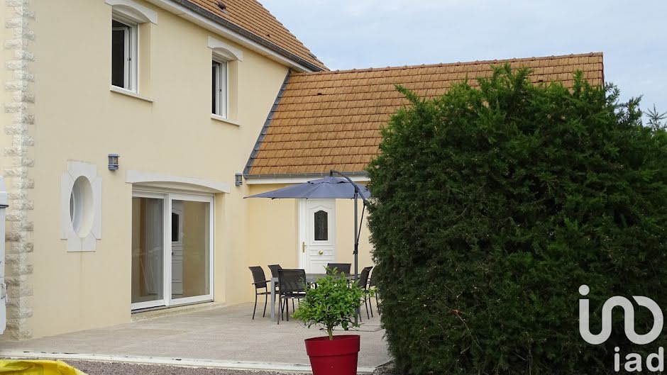 Vente maison 6 pièces 133 m² à Sainte-Honorine-des-Pertes (14520), 495 000 €