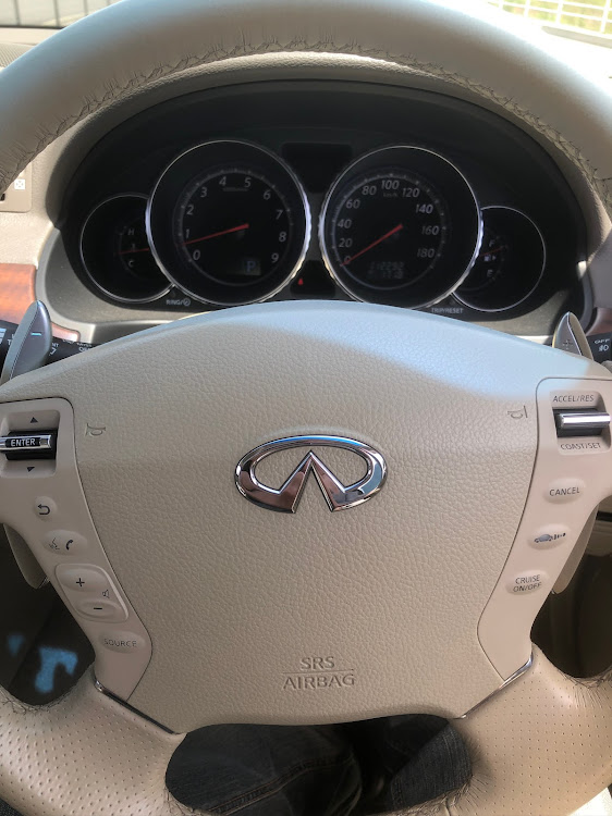 フーガのVQ35HR・typeS・INFINITI仕様に関するカスタム事例の投稿画像3枚目
