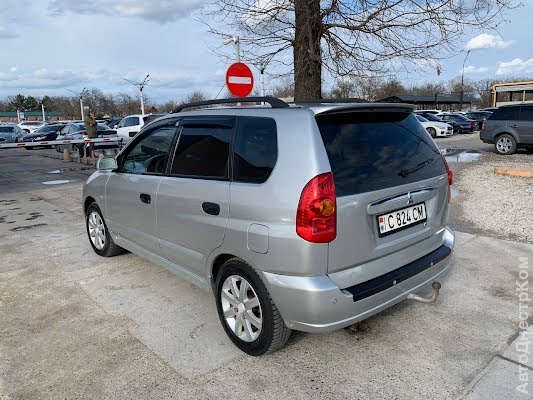 продам авто Mitsubishi Space Wagon  фото 3