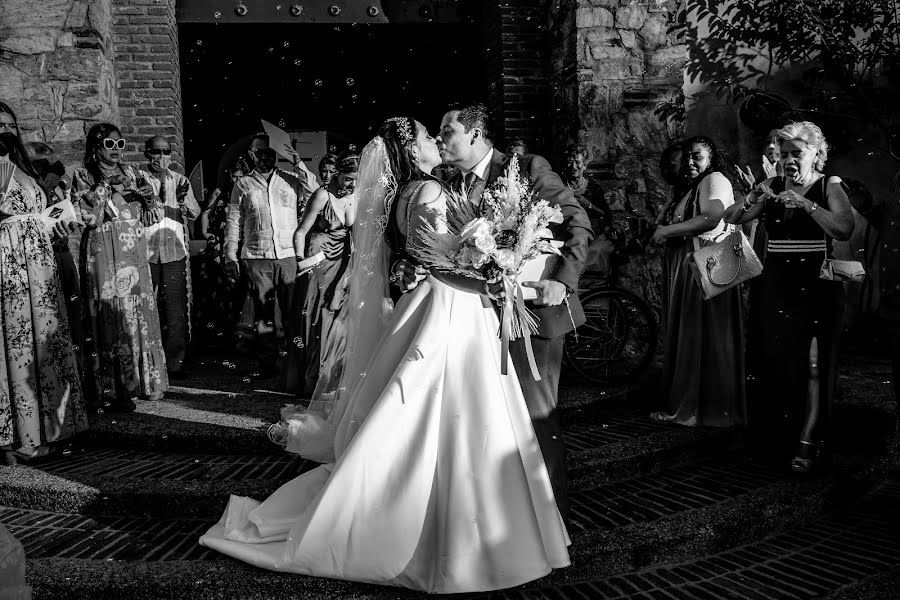 Fotografo di matrimoni Elihu Chiquillo (elihuchiquillo). Foto del 20 aprile 2023