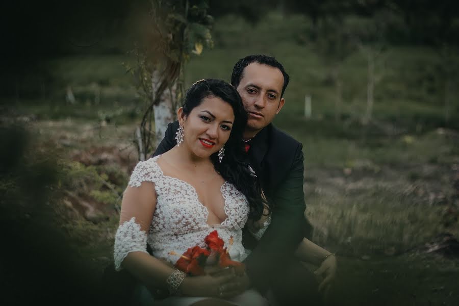 Wedding photographer Freddy Valverde (freddyval23). Photo of 10 June 2020