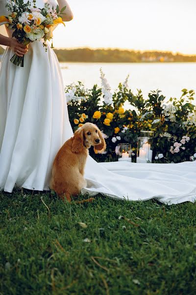 Fotógrafo de casamento Tatyana Selezneva (tanyaselezneva). Foto de 10 de abril 2023