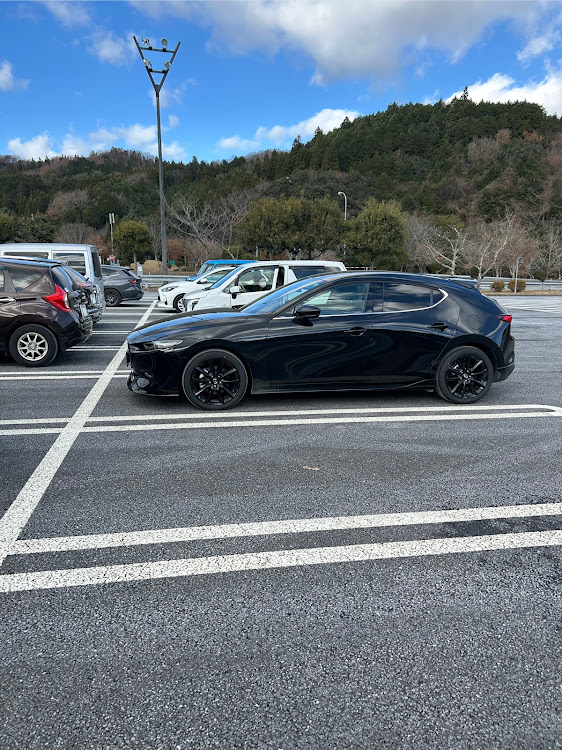 MAZDA3のMAZDA・MAZDA3・マツダ3・ドライブに関するカスタム事例の投稿画像1枚目