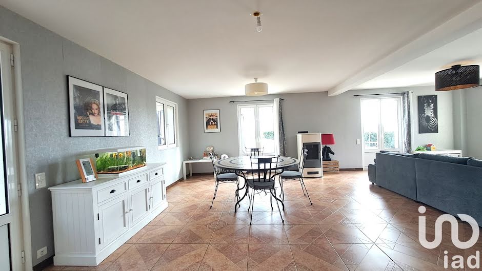 Vente maison 9 pièces 241 m² à Saint-Vit (25410), 345 000 €