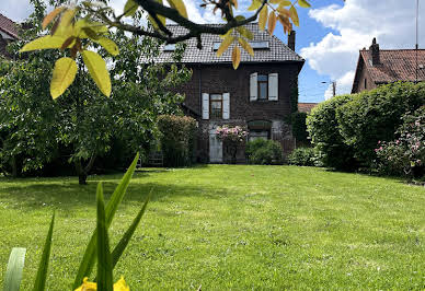 Maison avec terrasse 1