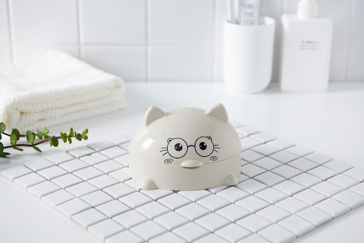 Title 1, Household bathroom soap box with lid, cartoon s...
