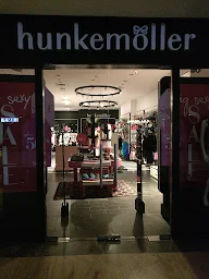 Hunkemoller photo 3