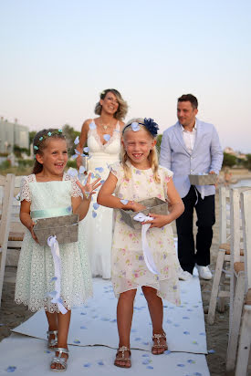 Wedding photographer Dimitris Bourgiotis (bourgiotis). Photo of 17 May 2020