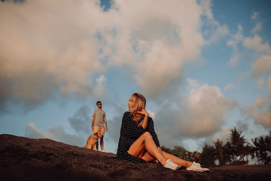 Fotógrafo de casamento Kseniya Ressi (kseniyaressy). Foto de 19 de fevereiro 2019