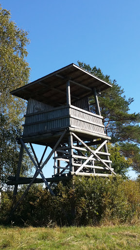 Painuanlahden Lintutorni, Bird watching tower