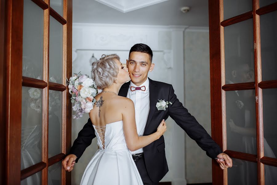 Fotógrafo de casamento Polina Pavlova (polina-pavlova). Foto de 8 de agosto 2018