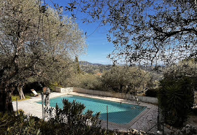 Villa with pool and terrace 8