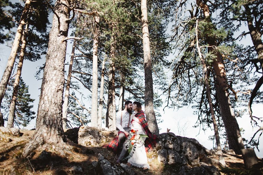 Wedding photographer Yuliya Bazhenova (juliamiss). Photo of 3 June 2016