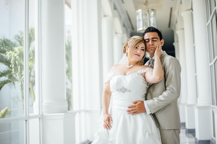 Fotógrafo de casamento Oscar Tijerino (oscarphotograph). Foto de 25 de maio 2016