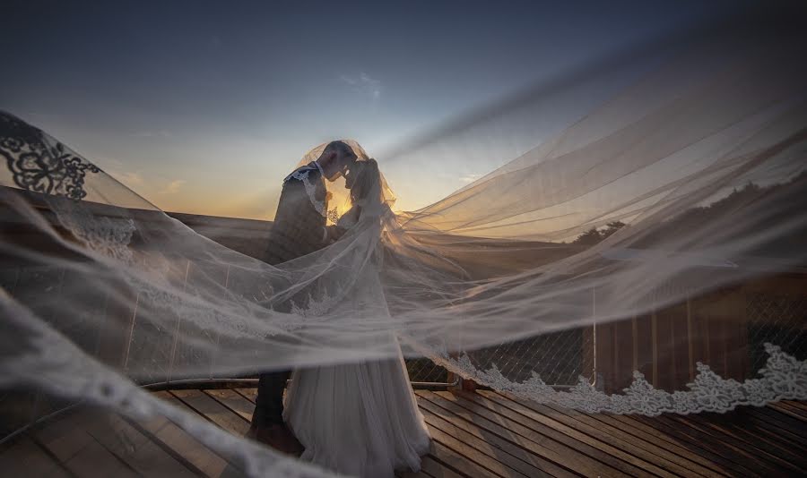 Fotógrafo de bodas Ákos Erdélyi (erdelyi). Foto del 23 de julio 2018