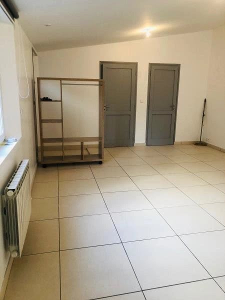 Location  appartement 2 pièces 44 m² à Saint-Quentin (02100), 457 €