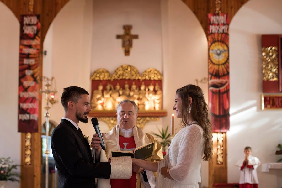 Fotógrafo de casamento Aneta Zimoląg (anetazimolag). Foto de 10 de fevereiro 2020