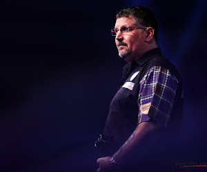 WK Darts: Gary Anderson en Stephen Bunting plaatsen zich voor halve finales 