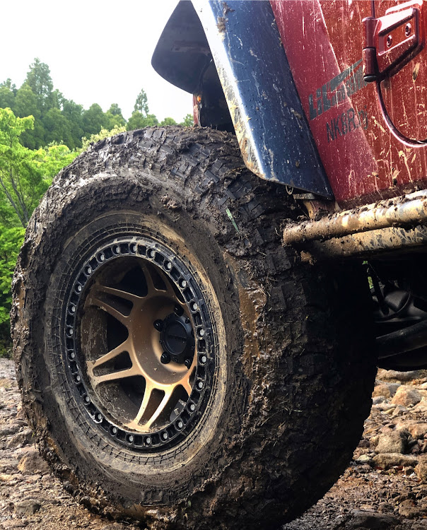 ラングラーアンリミテッドのJKU・jeep・洗車・遊んだ代償に関するカスタム事例の投稿画像1枚目