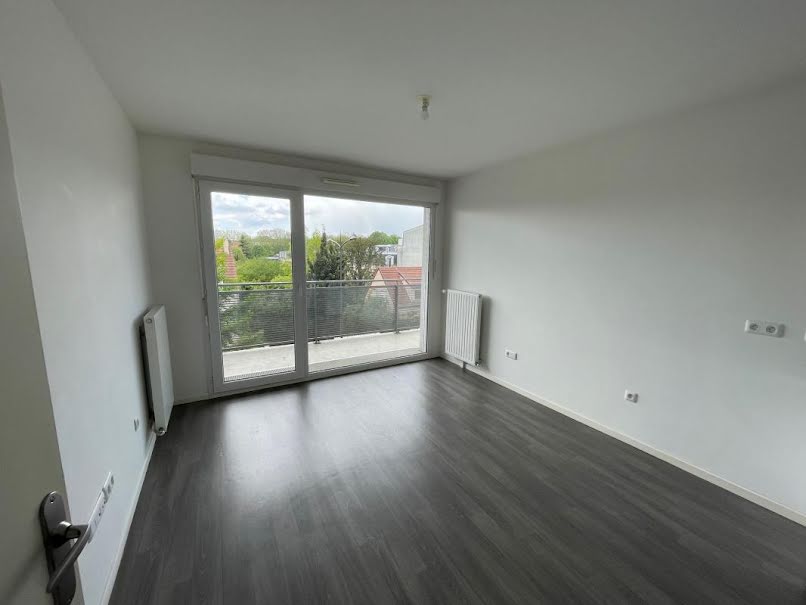 Location  appartement 2 pièces 37 m² à Meaux (77100), 719 €