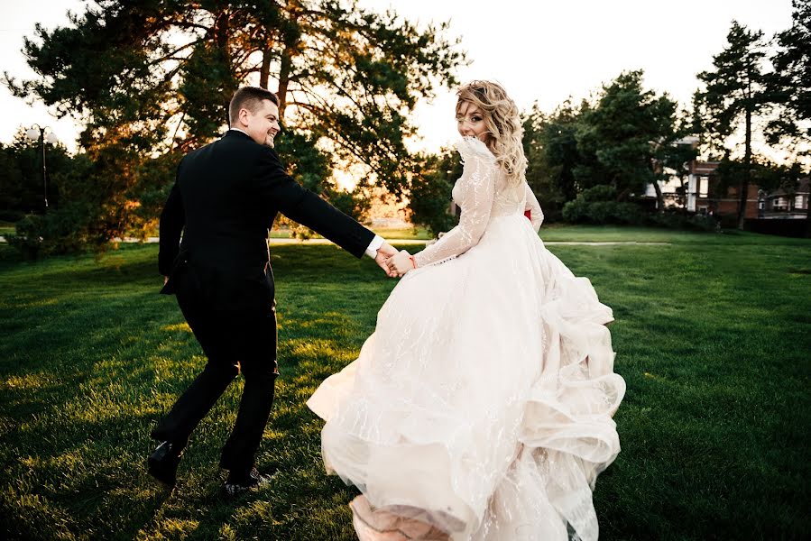 Fotografo di matrimoni Aleks Sukhomlin (twoheartsphoto). Foto del 31 ottobre 2018