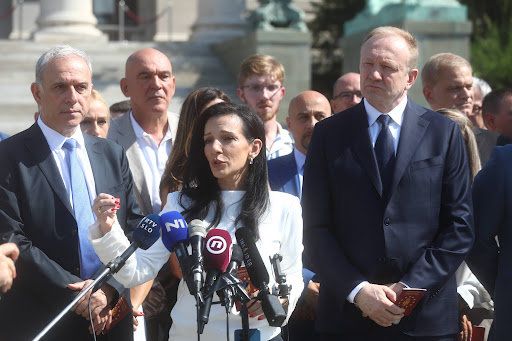 Đilas, Tepić i Ponoš potpisali listu Evropska Srbija na stranačkim štandovima u Beogradu