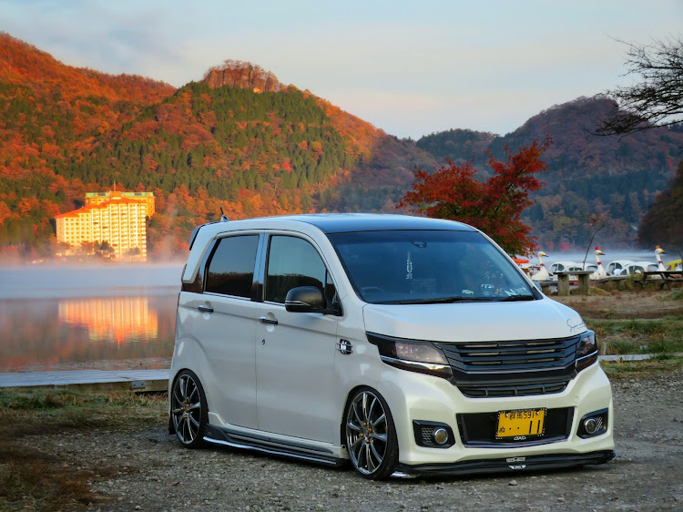 N-WGN カスタムの榛名湖・紅葉・紅葉と愛車・榛名山・カメ活に関するカスタム事例の投稿画像3枚目