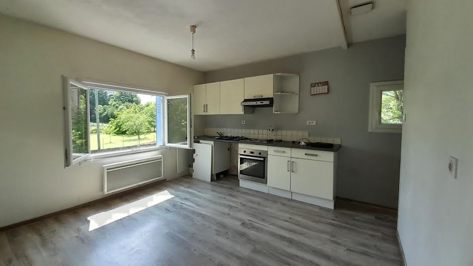 Vente maison   à La Tour-Blanche-Cercles (24320), 117 000 €