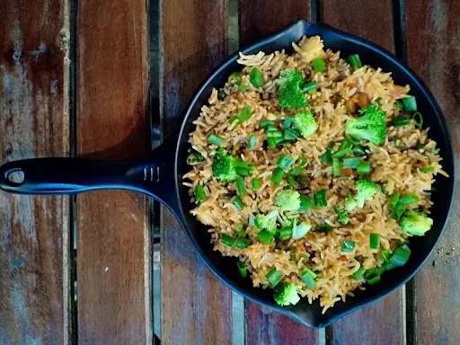 Veg Schezwan Fry Rice