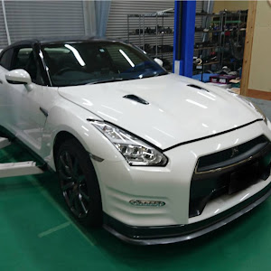 NISSAN GT-R R35