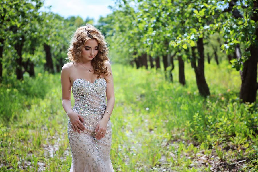 Fotografo di matrimoni Olga Savina (olgasavina). Foto del 5 maggio 2018