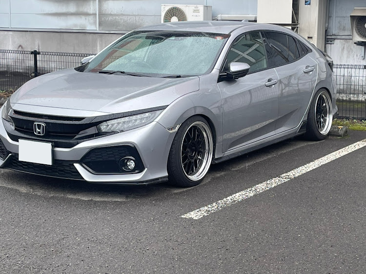 シビックのVTEC依存症・CIVIC・FK7・オイル交換断られるの巻・リムががががに関するカスタム事例の投稿画像1枚目