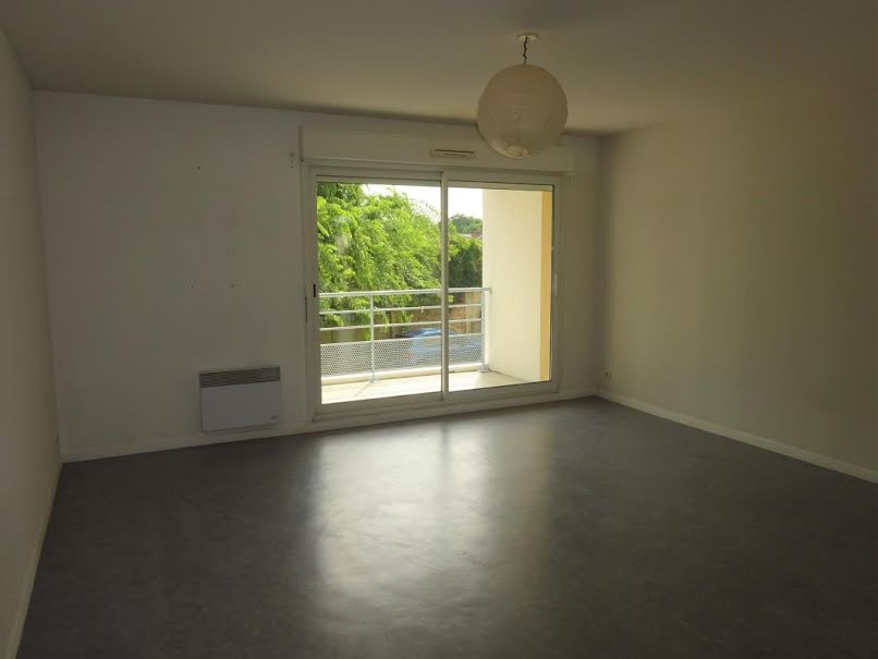 Location  appartement 2 pièces 46 m² à Mont-de-Marsan (40000), 475 €